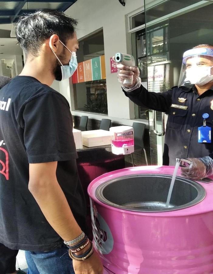 阿维加酒店 万隆 外观 照片
