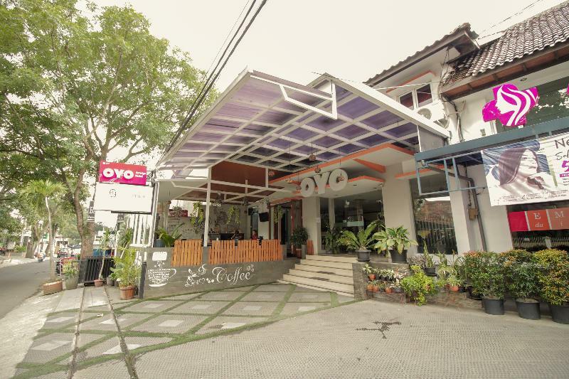 阿维加酒店 万隆 外观 照片